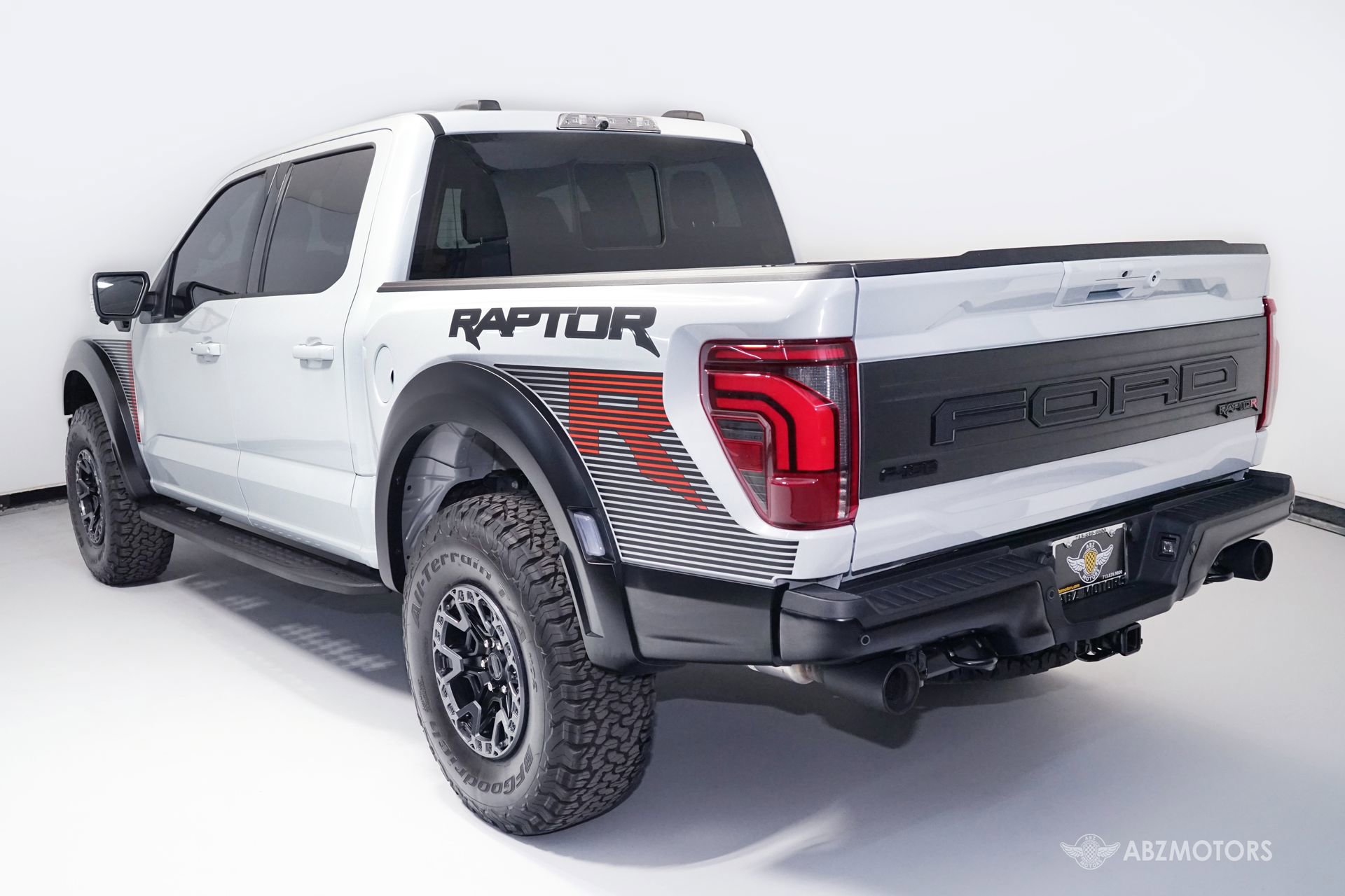 Used 2025 Ford F150 Raptor w/ Equipment Group 803A Raptor R image 7
