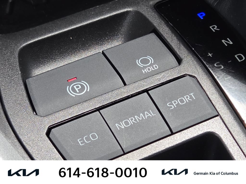 Used 2023 Toyota RAV4 LE FWD image 29