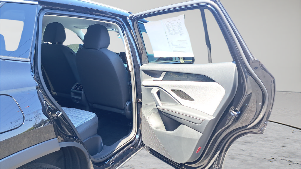 Used 2026 Volkswagen Tiguan S AWD/4WD image 21