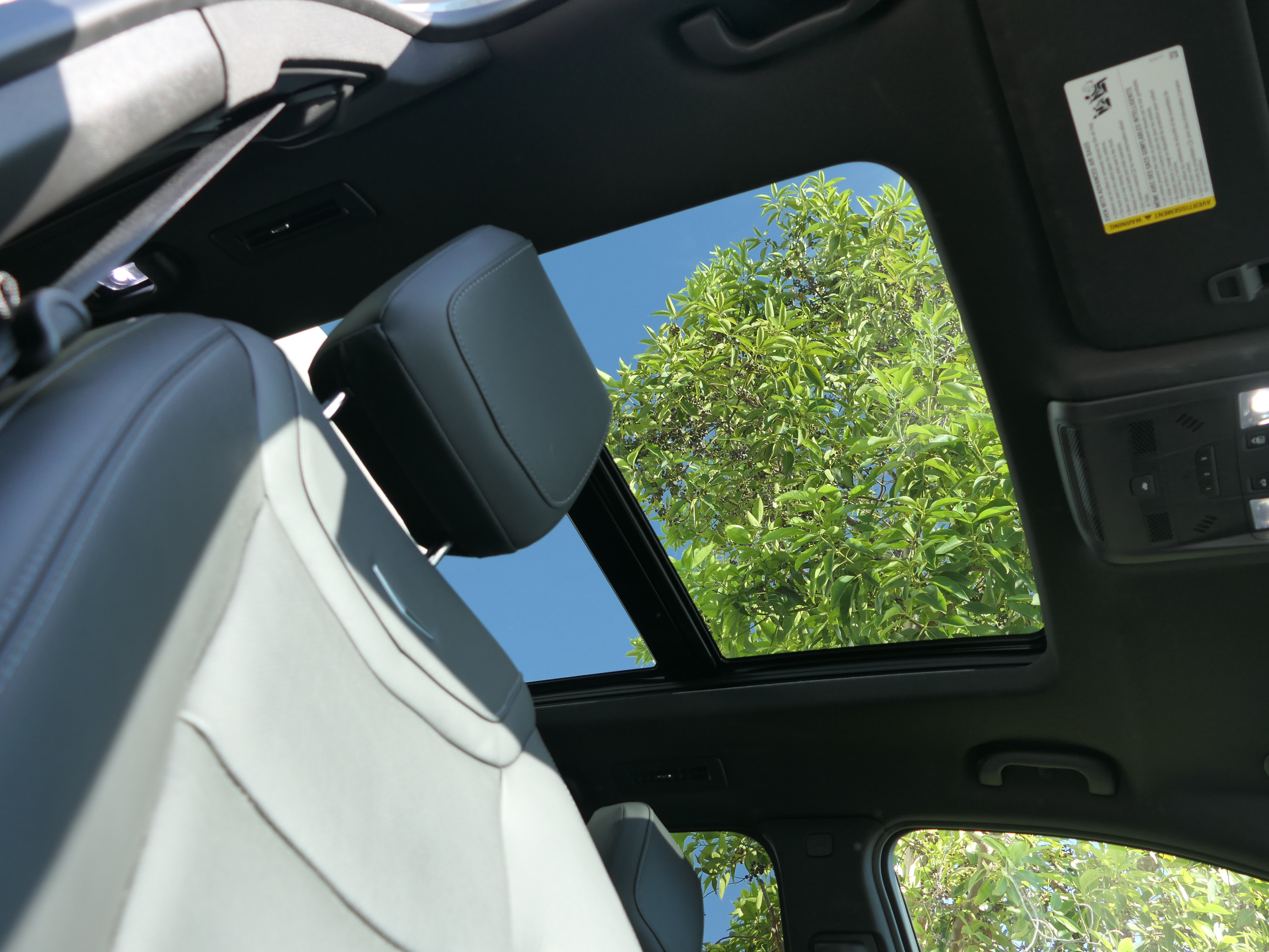 Certified 2025 Cadillac XT6 Premium Luxury FWD image 29
