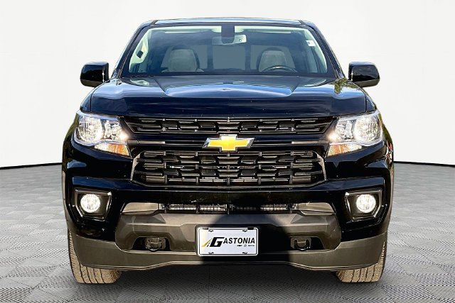 Used 2022 Chevrolet Colorado LT w/ LT Convenience Package AWD/4WD image 2