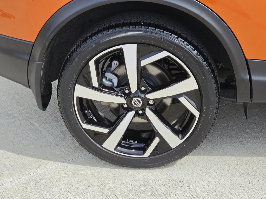 Used 2022 Nissan Rogue Sport SL AWD/4WD image 10