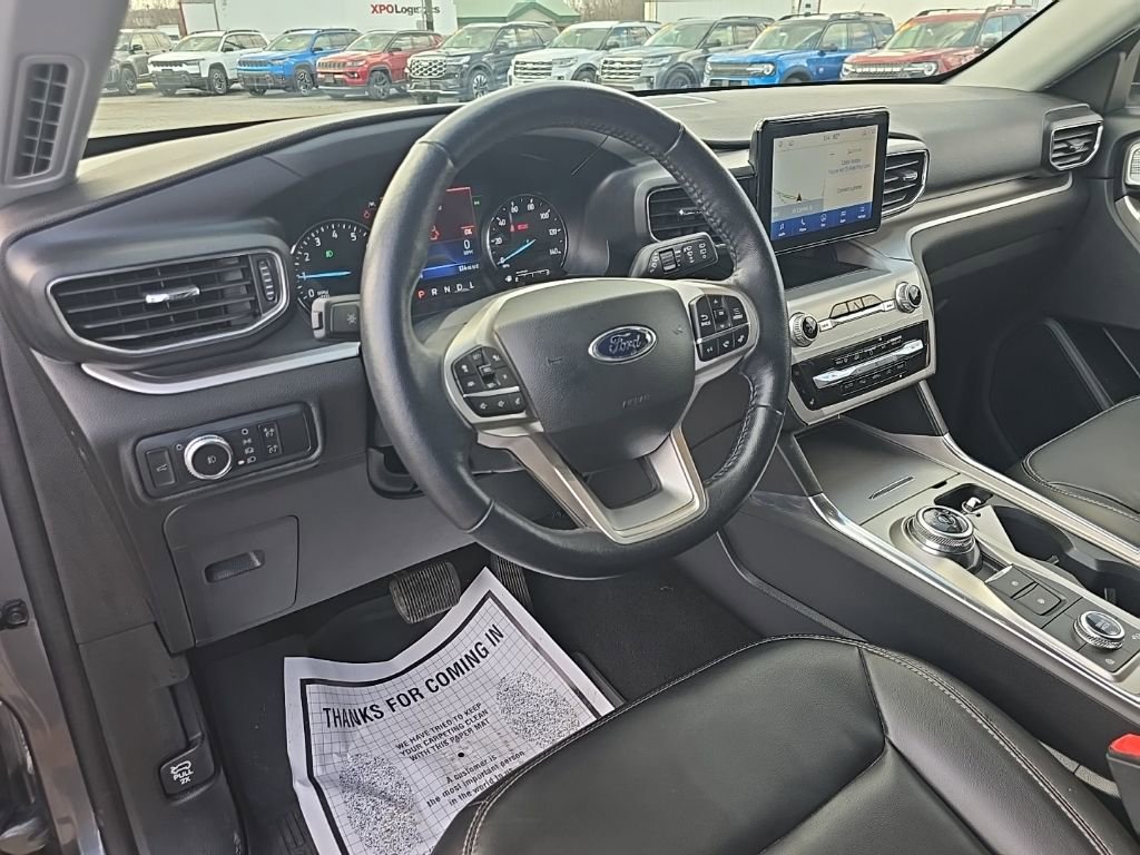Used 2022 Ford Explorer XLT w/ Equipment Group 202A image 15