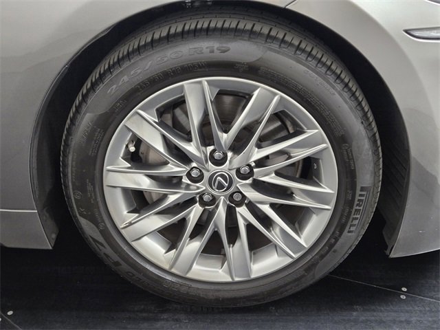 Used 2018 Lexus LS 500 image 9