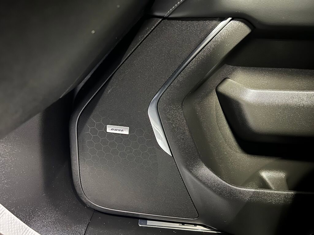 Used 2022 Chevrolet Tahoe LT w/ Luxury Package image 16