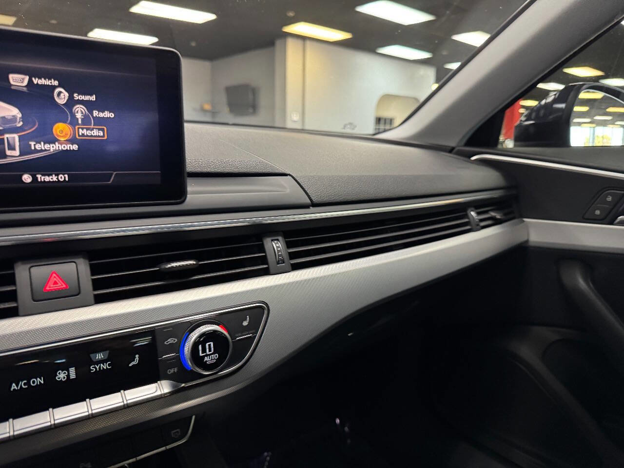 Used 2017 Audi A4 2.0T Premium w/ Convenience Package image 25