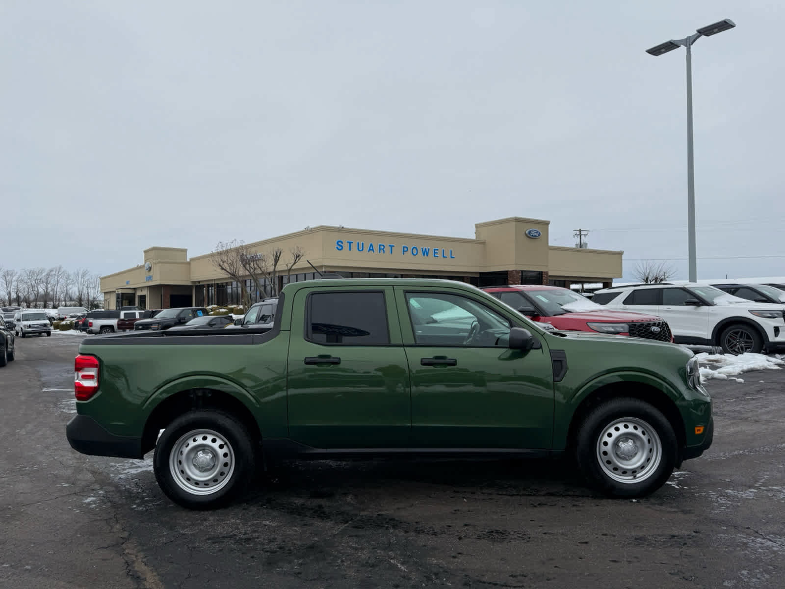 Certified 2025 Ford Maverick XL image 17