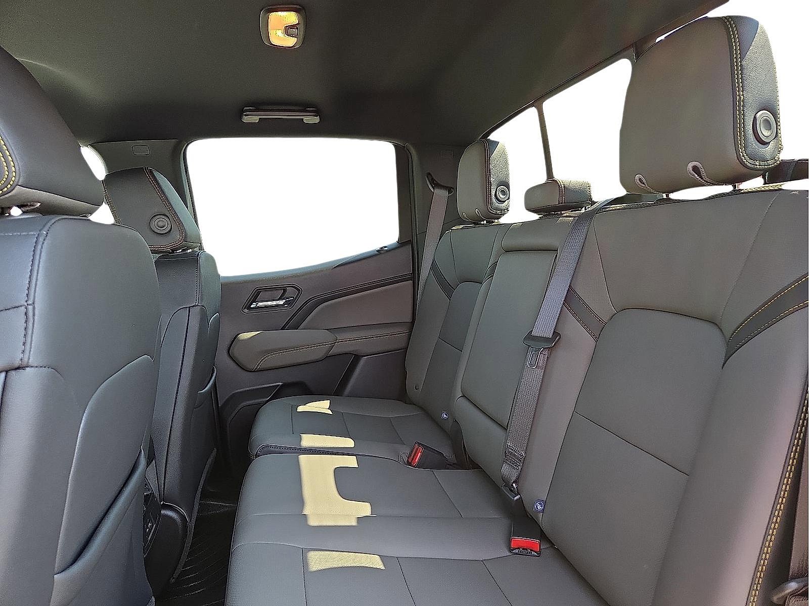 Certified 2025 Chevrolet Colorado ZR2 w/ Technology Package image 10