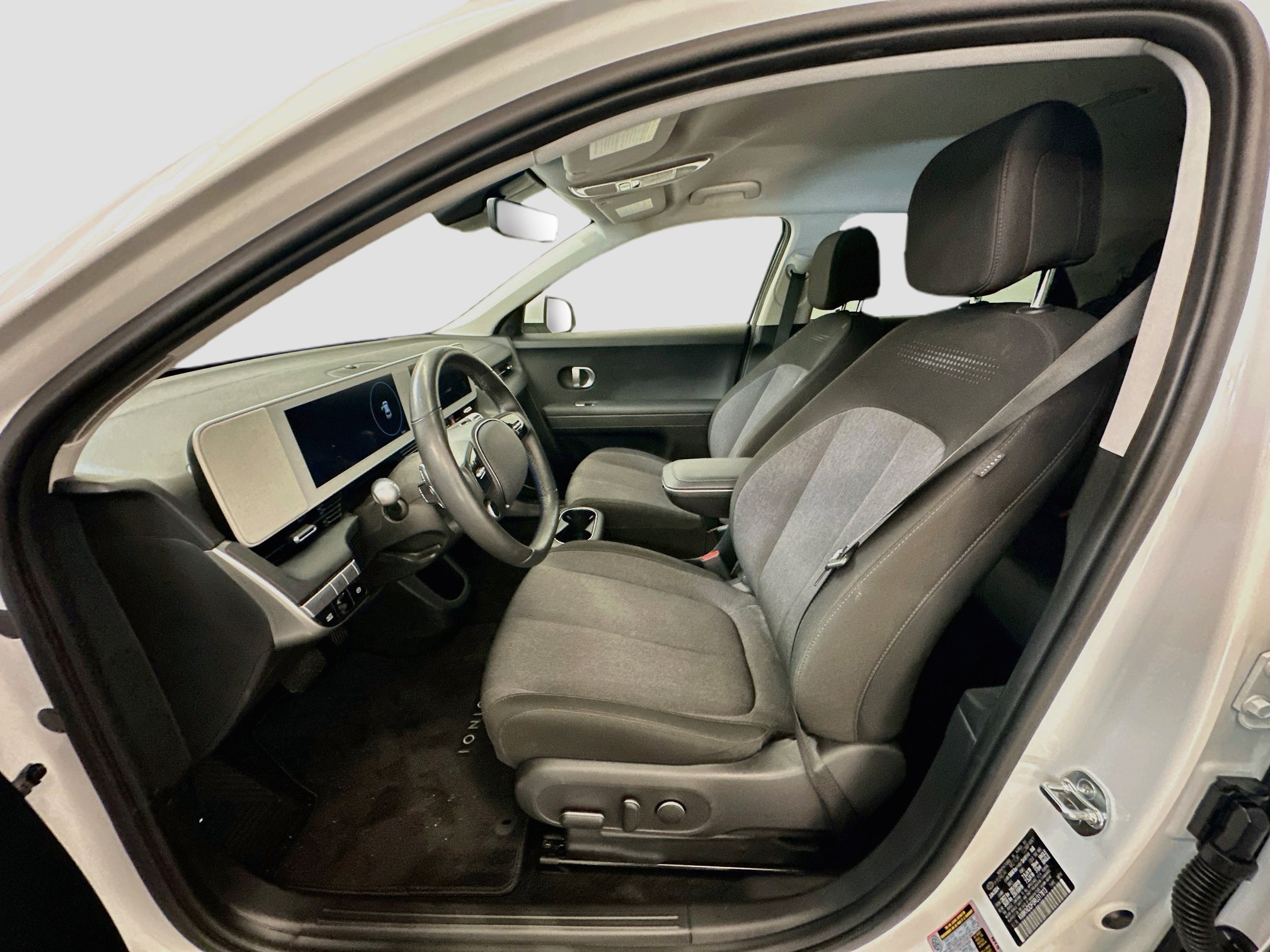 Used 2024 Hyundai Ioniq 5 SEL AWD/4WD image 13