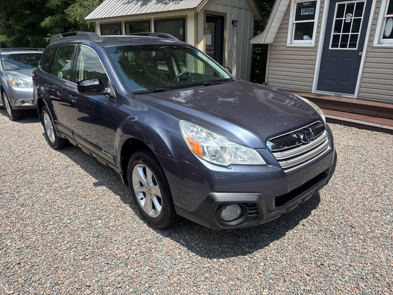 Used 2014 Subaru Outback 2.5i AWD/4WD image 4