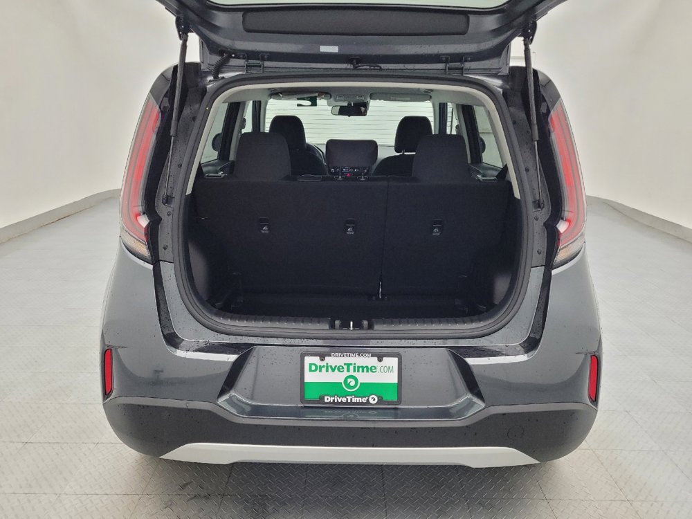 Used 2025 Kia Soul LX image 29