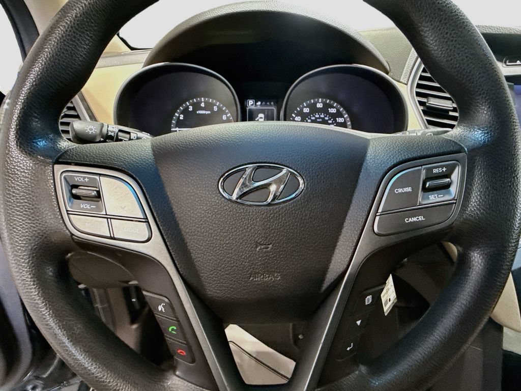 Used 2017 Hyundai Santa Fe Sport FWD image 11