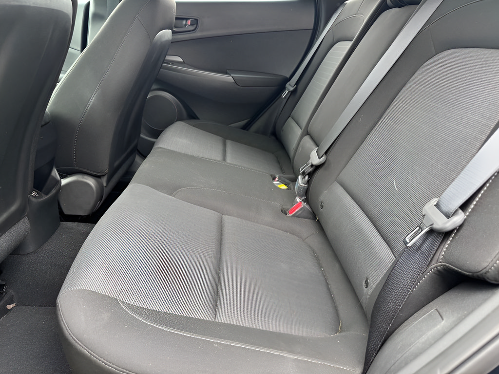 Used 2023 Hyundai Kona SEL AWD/4WD image 15