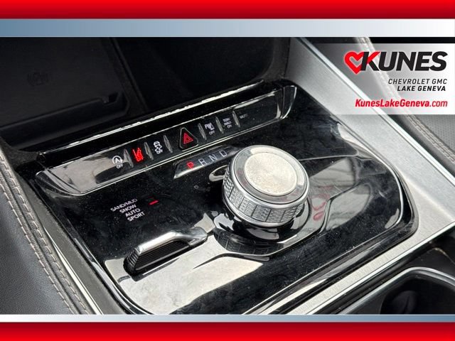 Used 2024 Jeep Wagoneer Series II AWD/4WD image 29