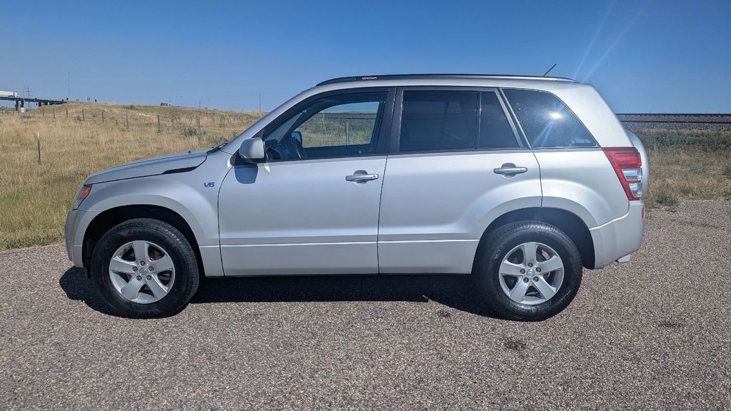 Used 2006 Suzuki Grand Vitara Premium image 2