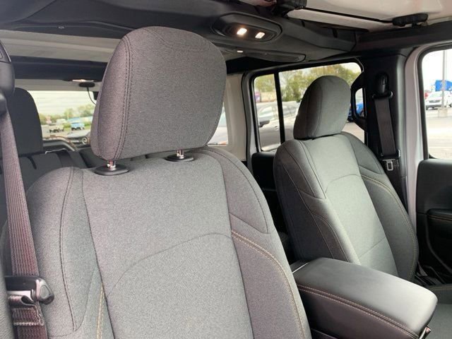 Used 2024 Jeep Wrangler Sahara w/ Technology Group image 19