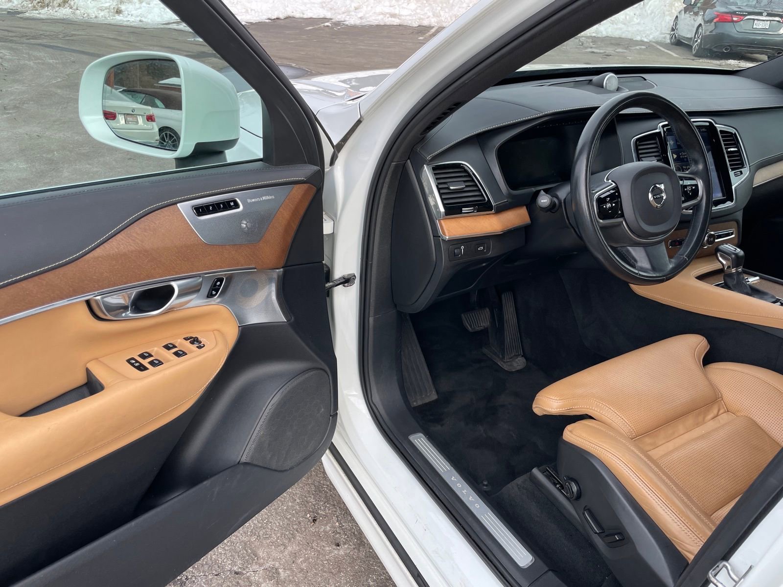 Used 2018 Volvo XC90 T6 Inscription w/ Convenience Package image 24