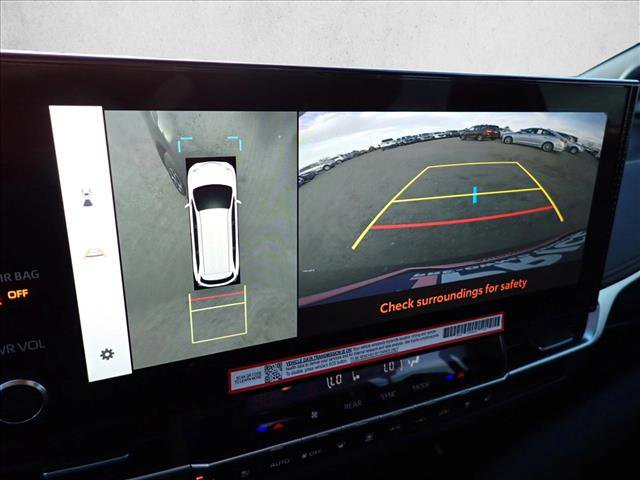 Used 2025 Toyota Sienna Platinum image 26