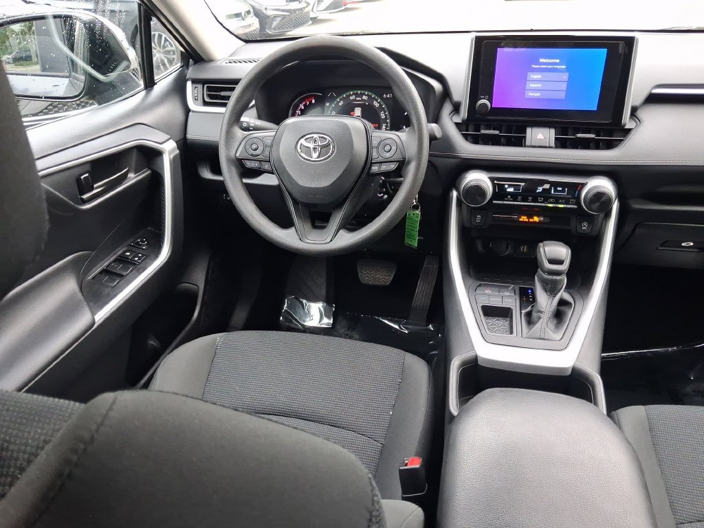 Used 2024 Toyota RAV4 LE FWD image 15