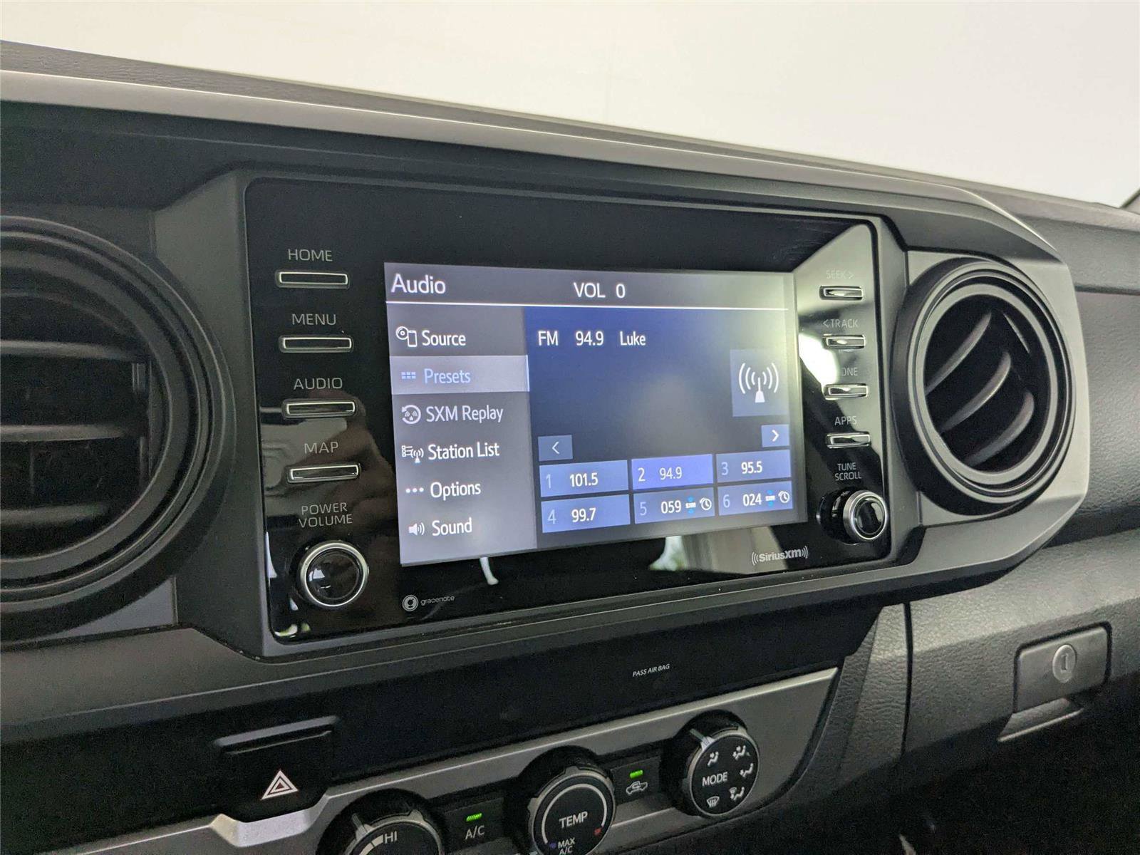 Used 2022 Toyota Tacoma SR RWD image 21