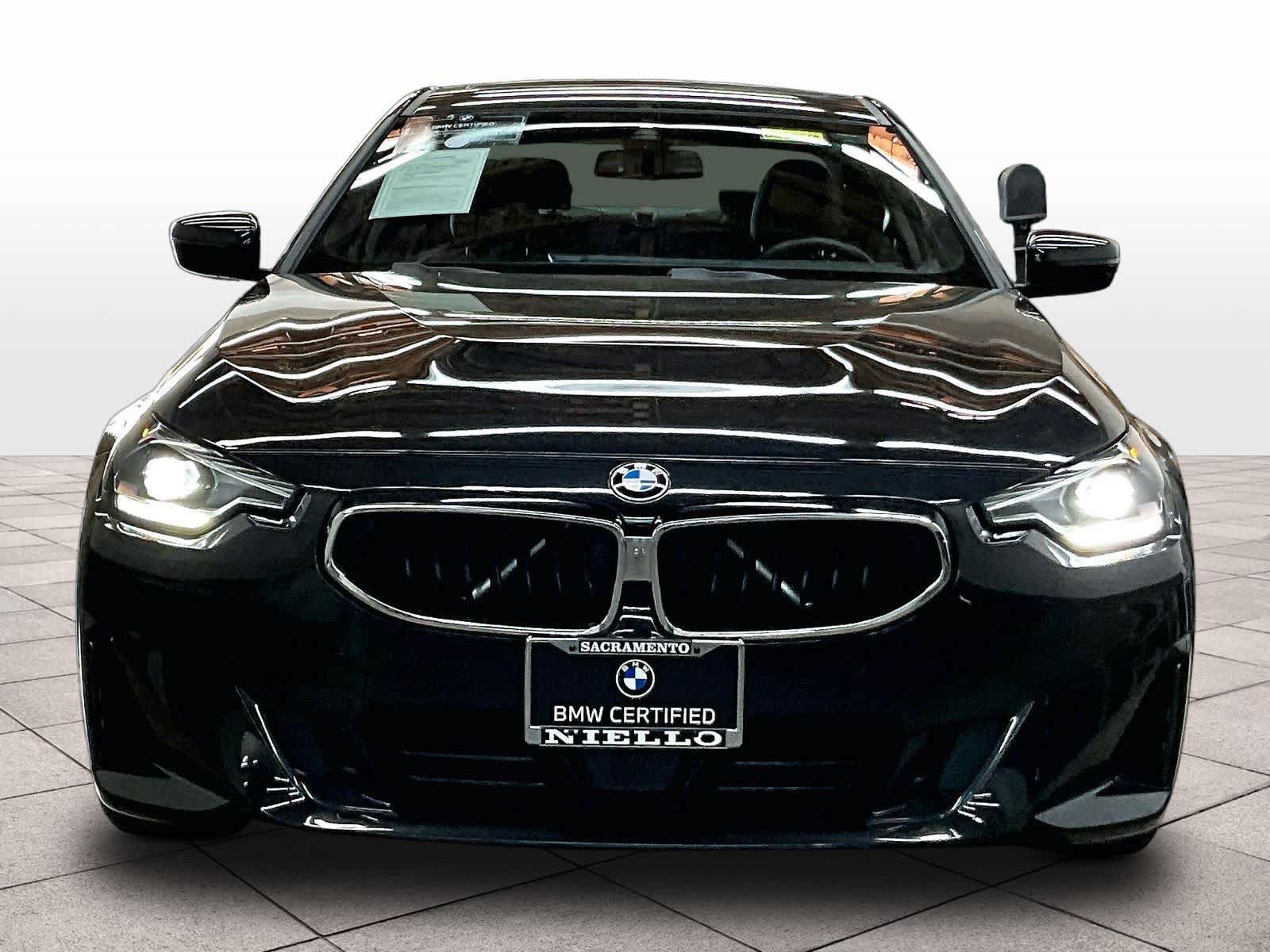 Used 2023 BMW 230i Coupe w/ Convenience Package RWD image 3