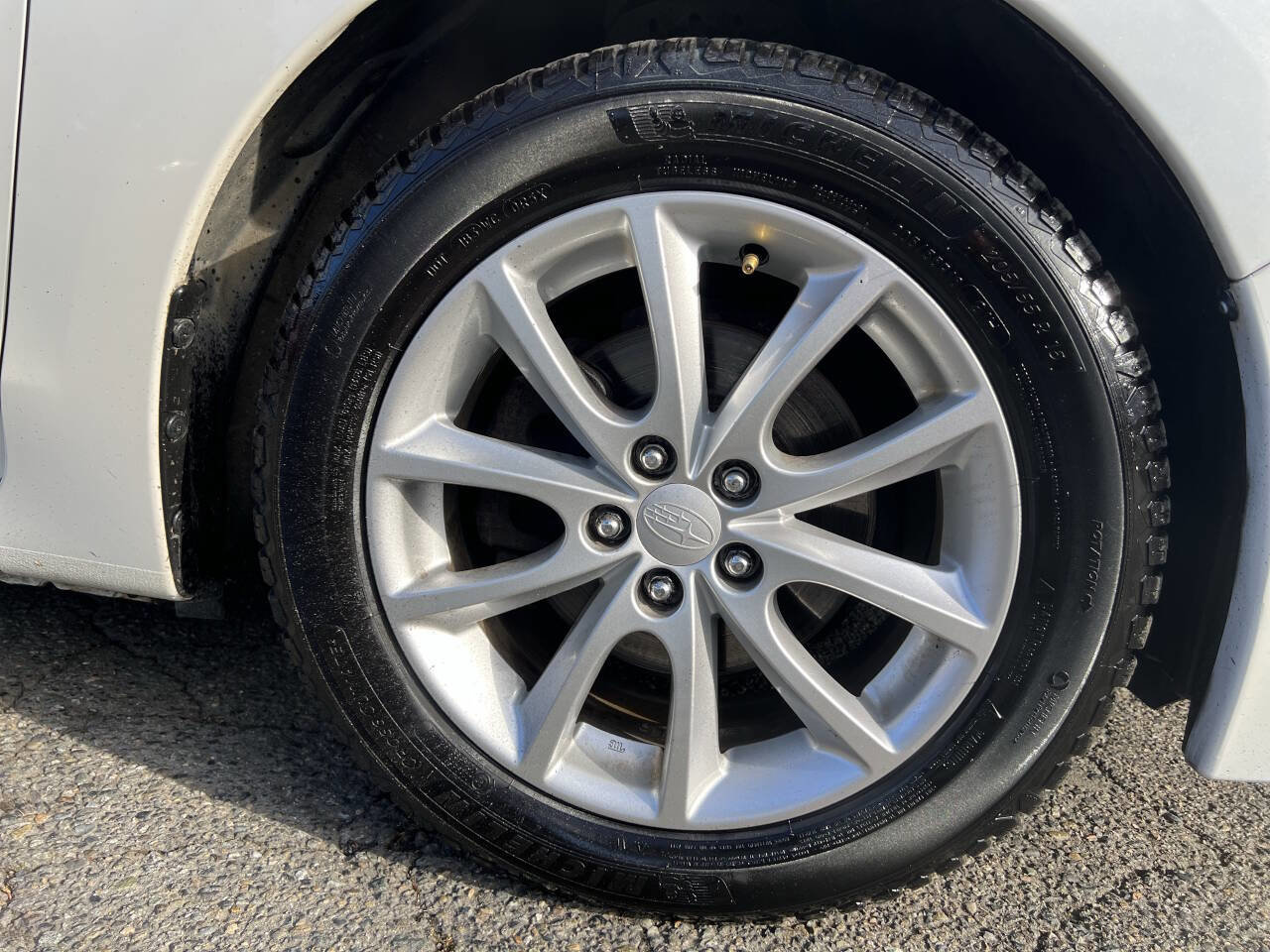 Used 2013 Subaru Impreza 2.0i Premium AWD/4WD image 25