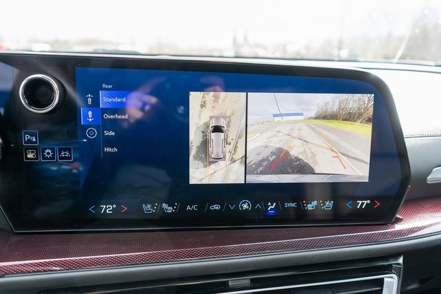 Used 2024 Chevrolet Traverse RS w/ LPO, Floor Liner Package image 31