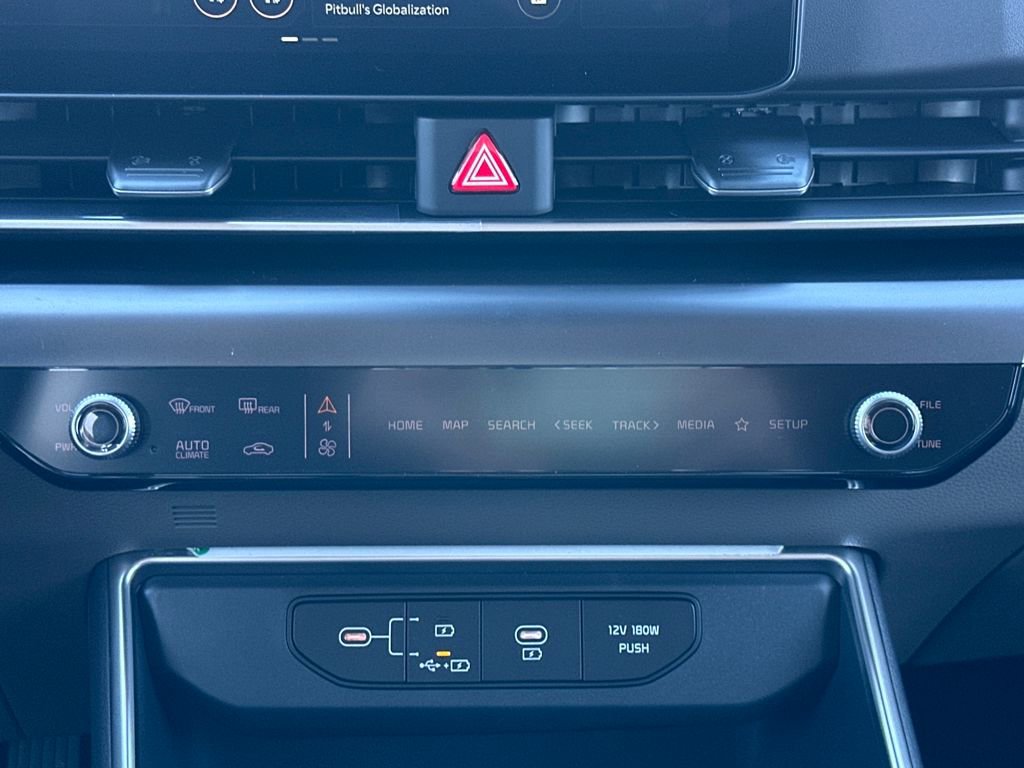 New 2026 Kia Carnival LXS image 25