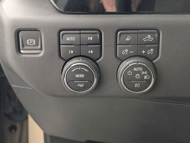 Used 2022 Chevrolet Silverado 1500 LT Trail Boss w/ LT Trail Boss Premium Package image 15