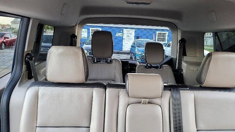Used 2016 Ford Transit Connect Titanium FWD image 16