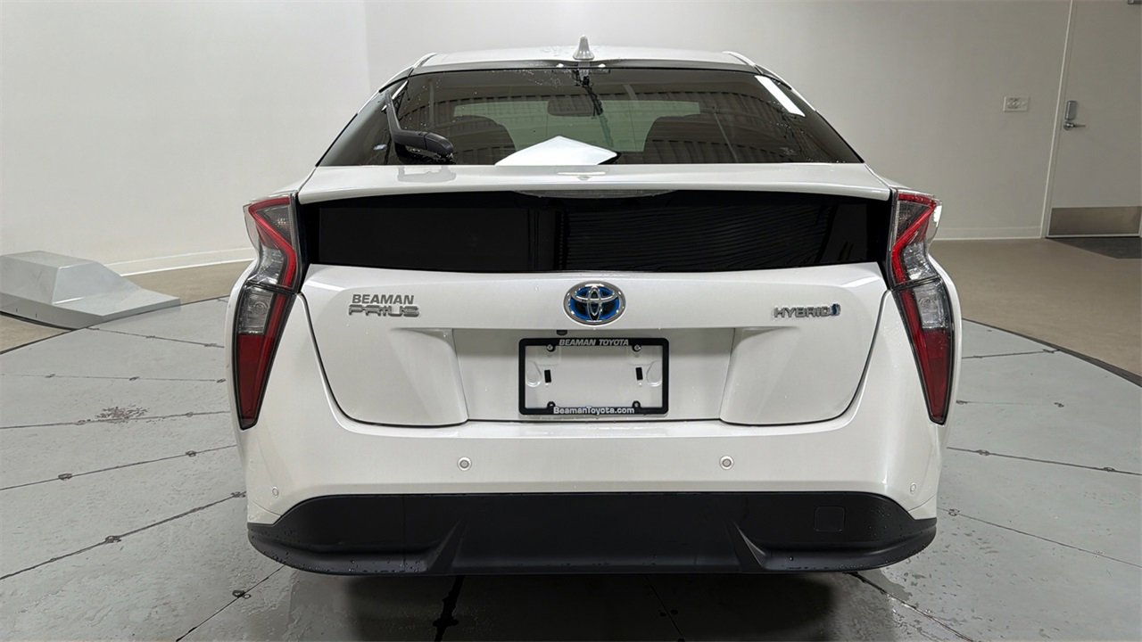 Used 2016 Toyota Prius Four image 4
