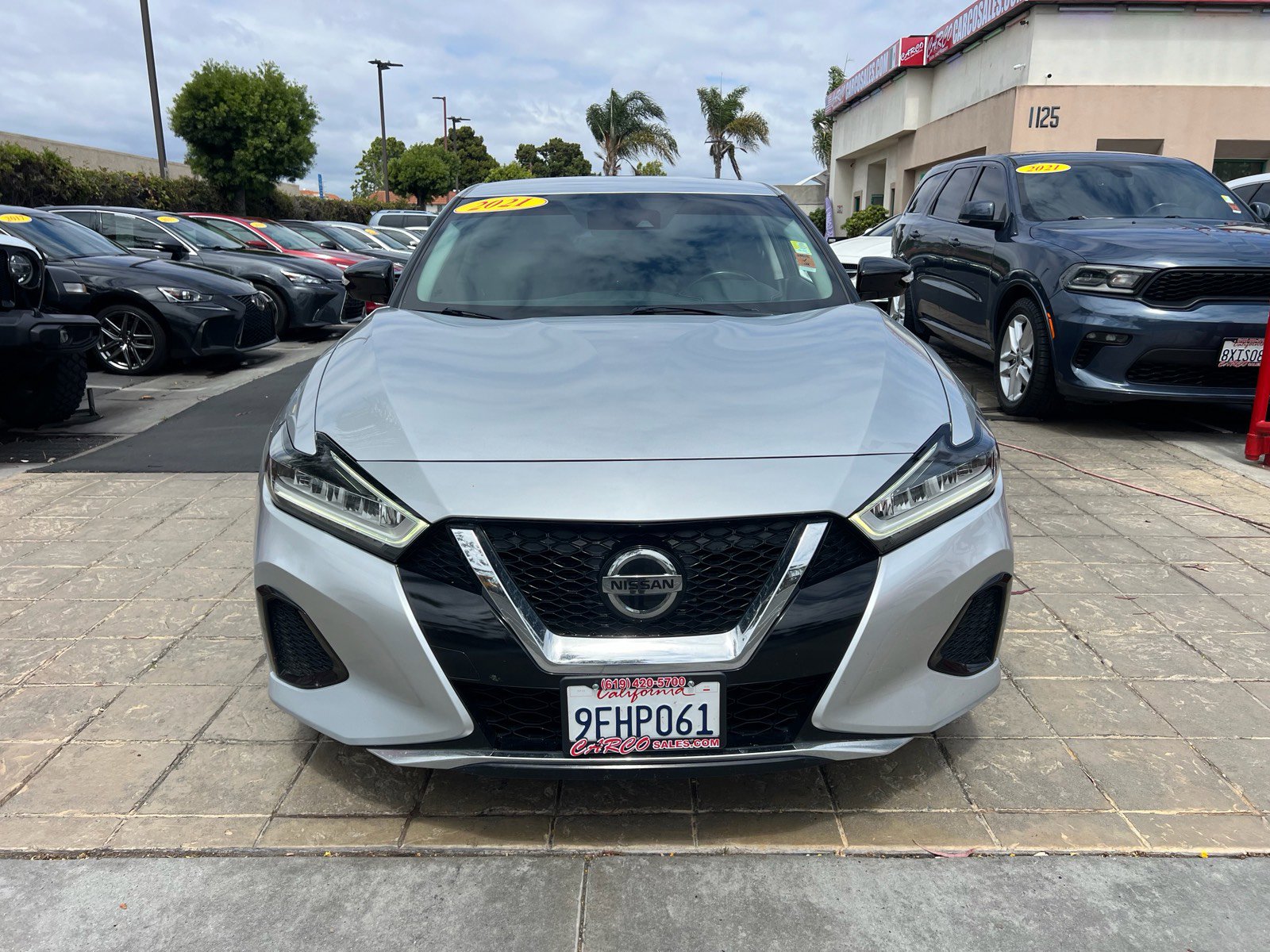 Used 2021 Nissan Maxima 3.5 SV w/ Floor Mat Group FWD image 3