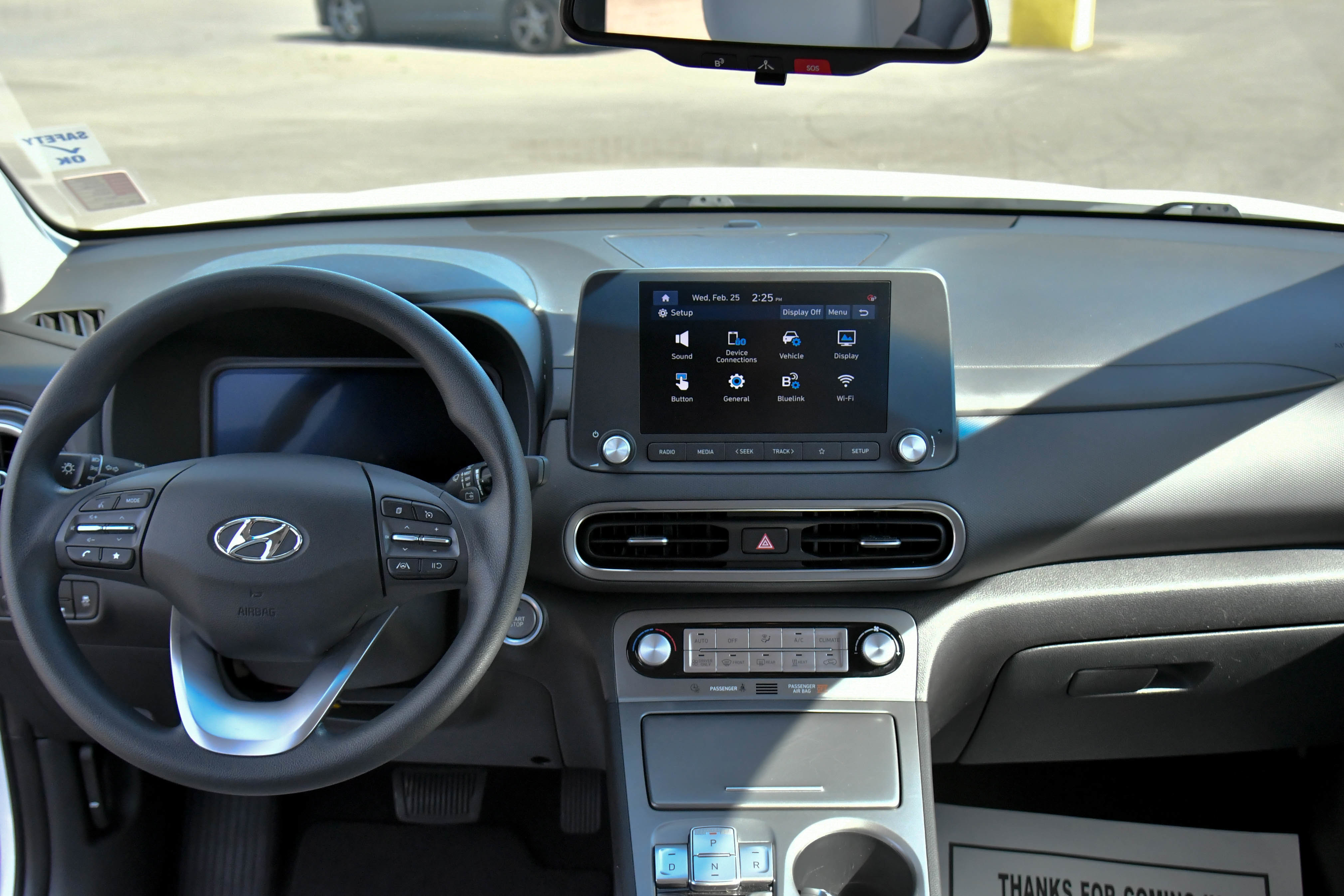 Used 2023 Hyundai Kona SE image 34