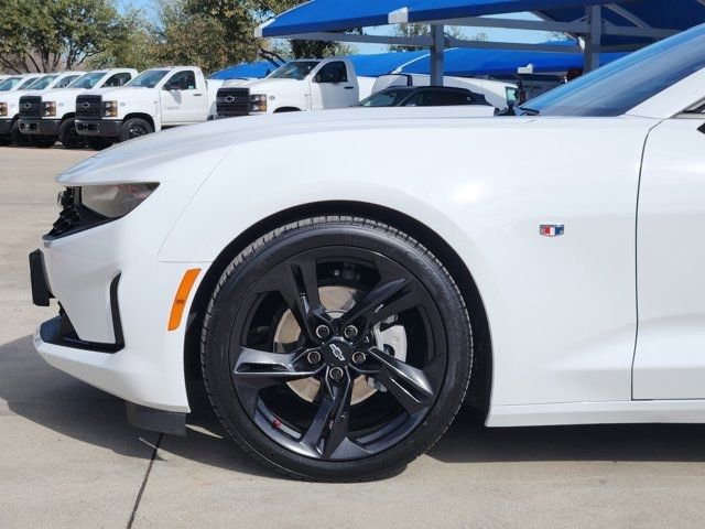 Used 2021 Chevrolet Camaro LT image 15