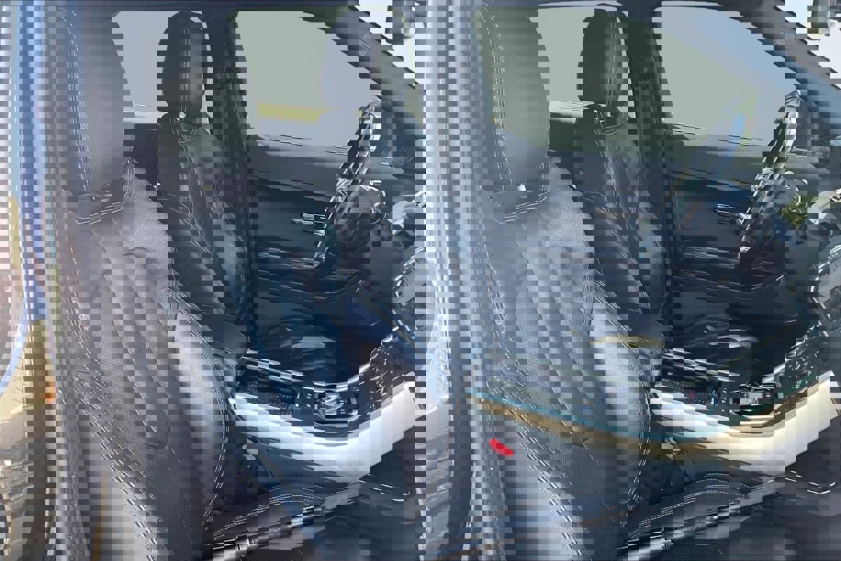 Used 2014 Land Rover Range Rover Evoque Dynamic image 7