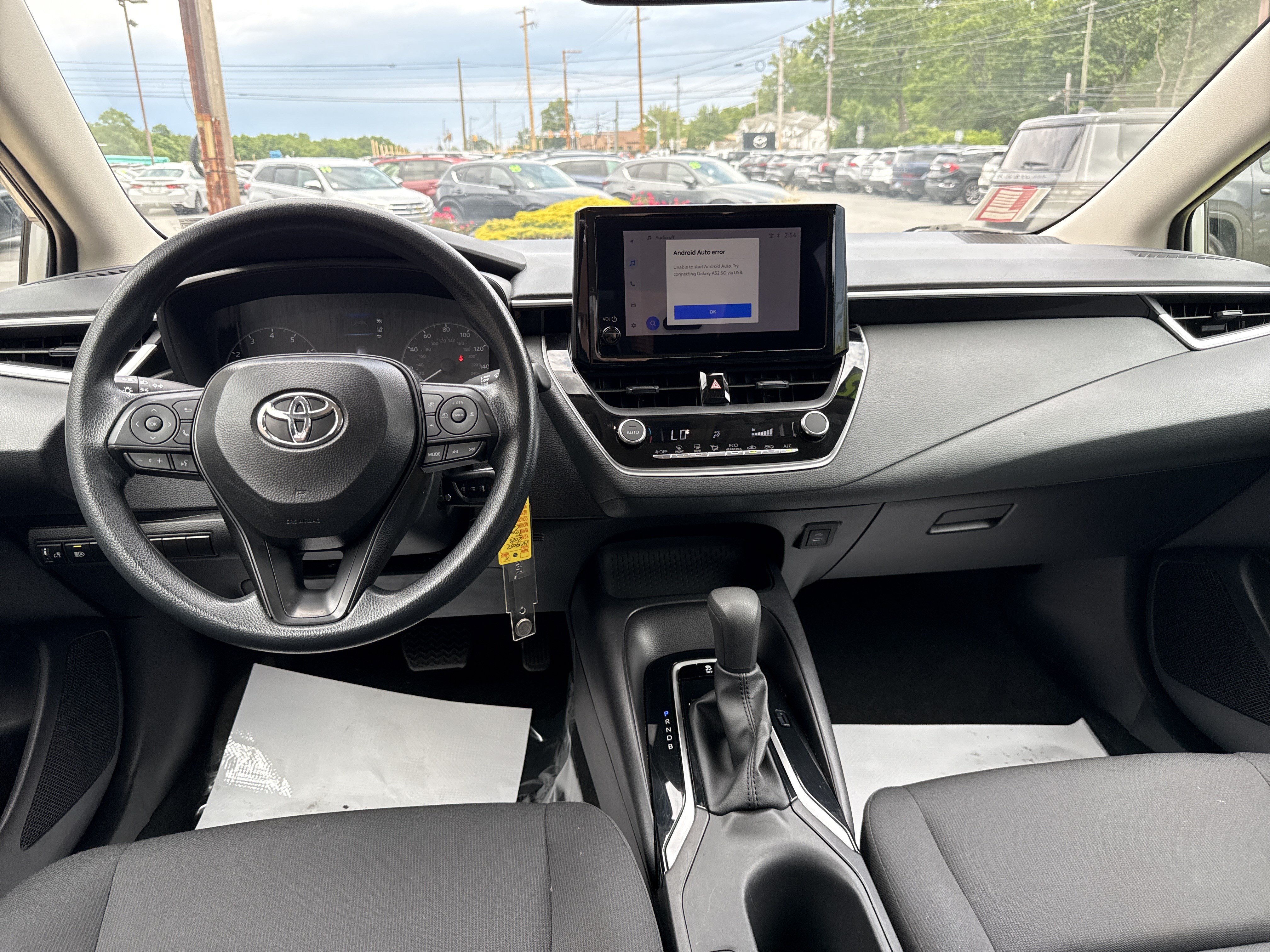 Used 2025 Toyota Corolla LE FWD image 14
