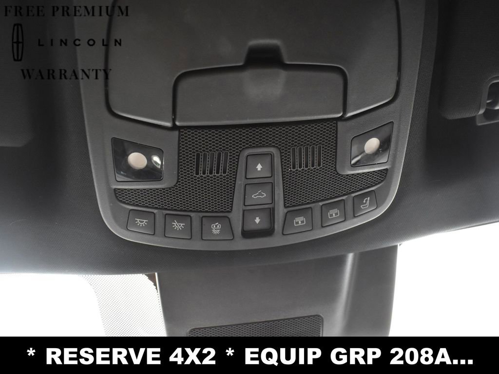 Used 2020 Lincoln Navigator Reserve w/ Equipment Group 208A Reserve RWD image 19