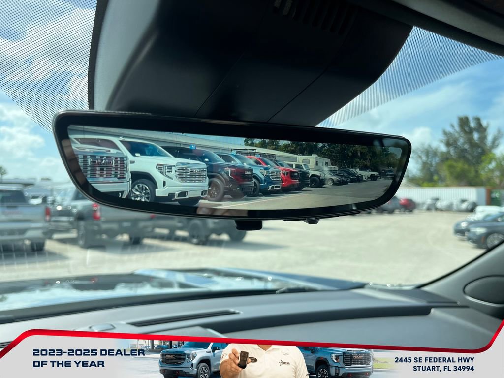 Used 2025 GMC Yukon Denali Ultimate image 38