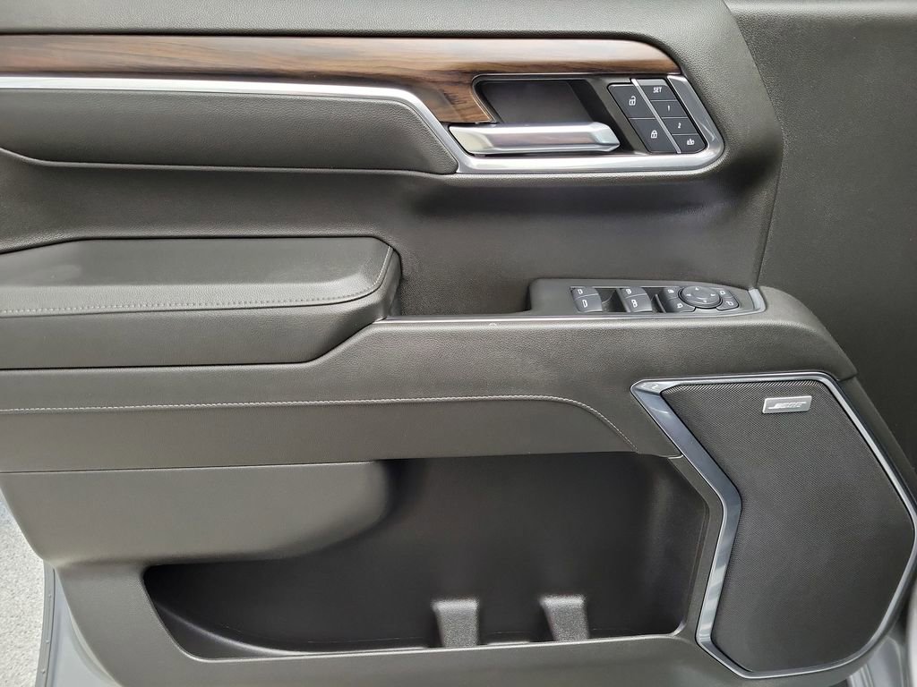 Certified 2024 GMC Sierra 1500 SLT w/ SLT Premium Package AWD/4WD image 16