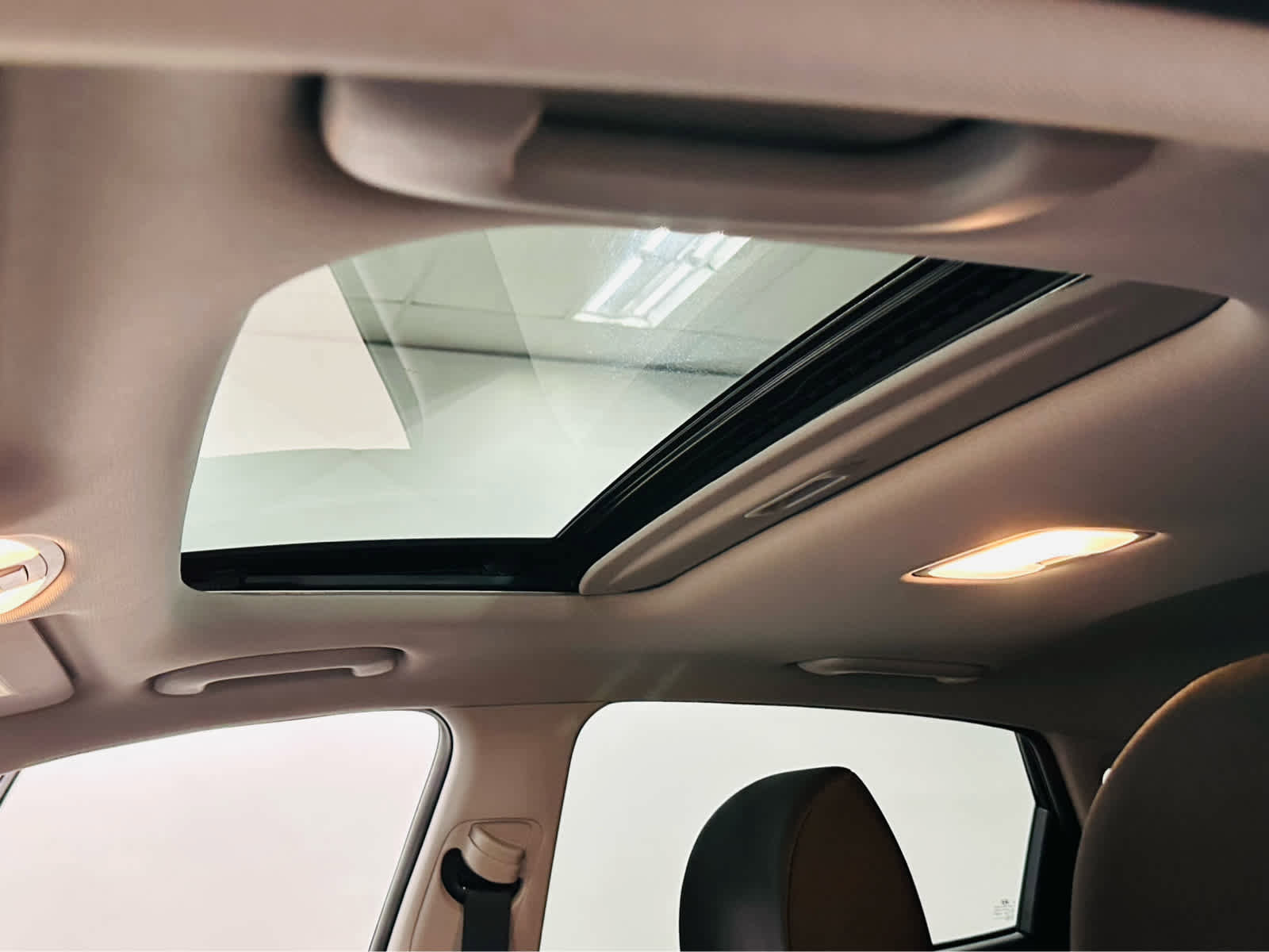 Used 2021 Hyundai Kona SEL Plus AWD/4WD image 21