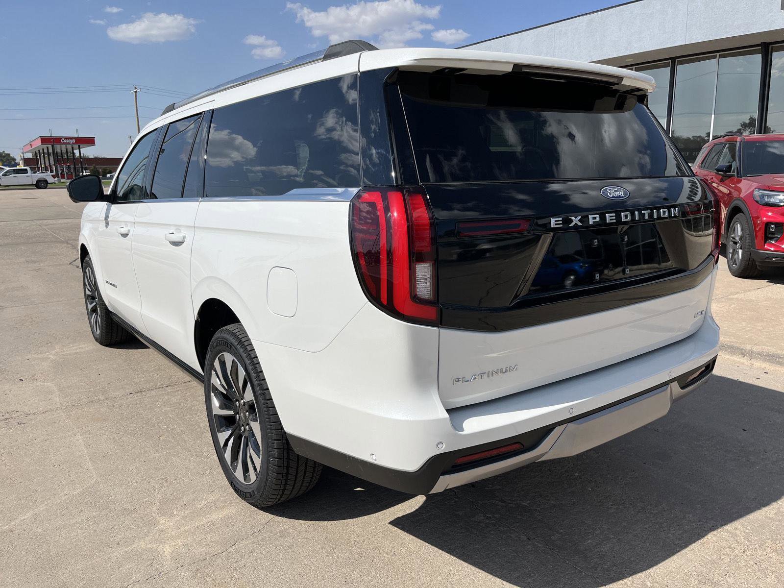 New 2025 Ford Expedition Max Platinum image 8