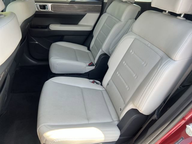 Used 2024 Hyundai Santa Fe Calligraphy AWD/4WD image 33