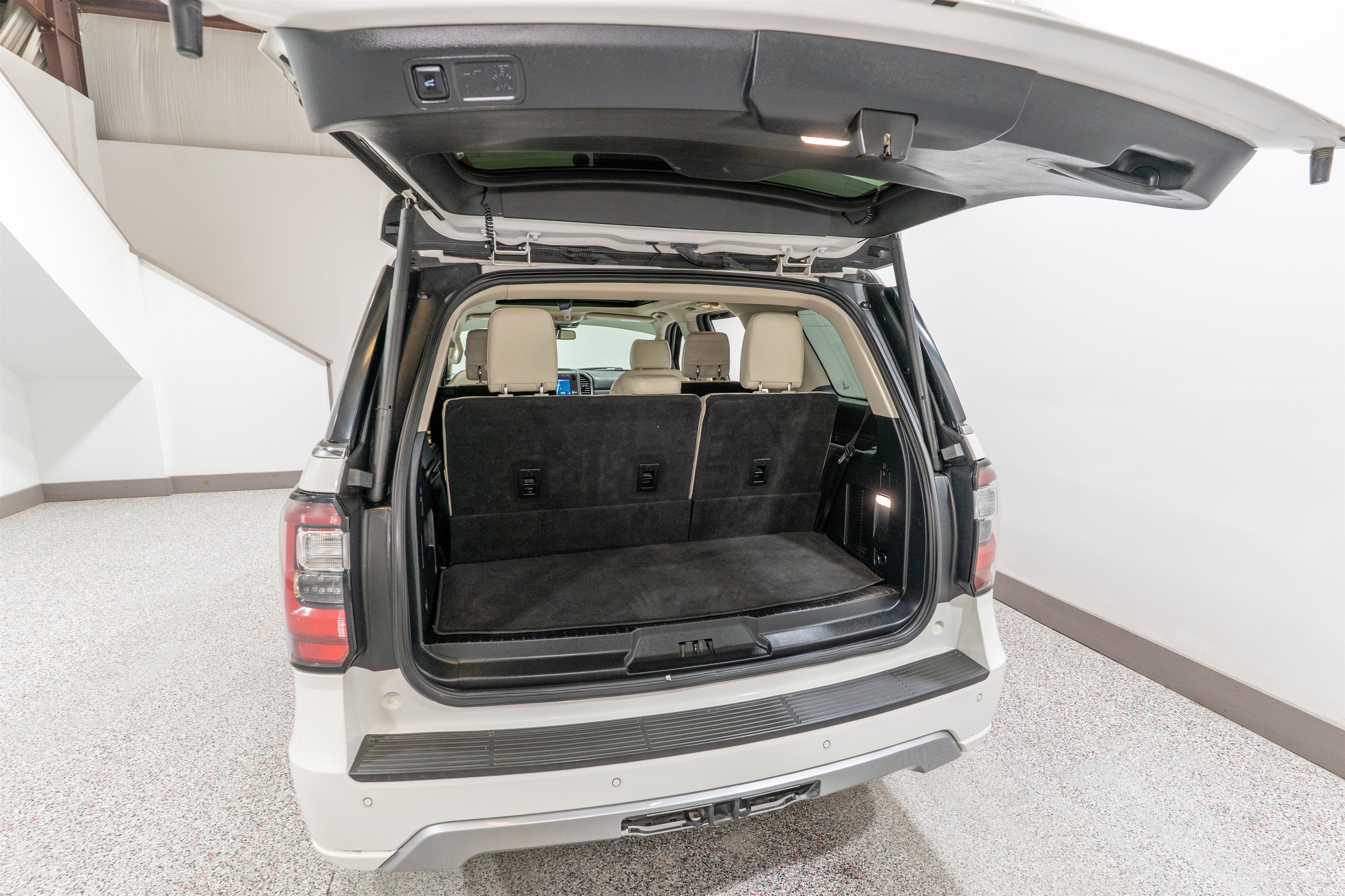 Used 2020 Ford Expedition Platinum image 38