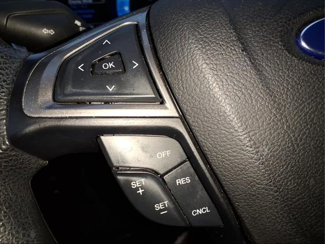 Used 2017 Ford Fusion SE w/ Fusion SE Technology Package image 24