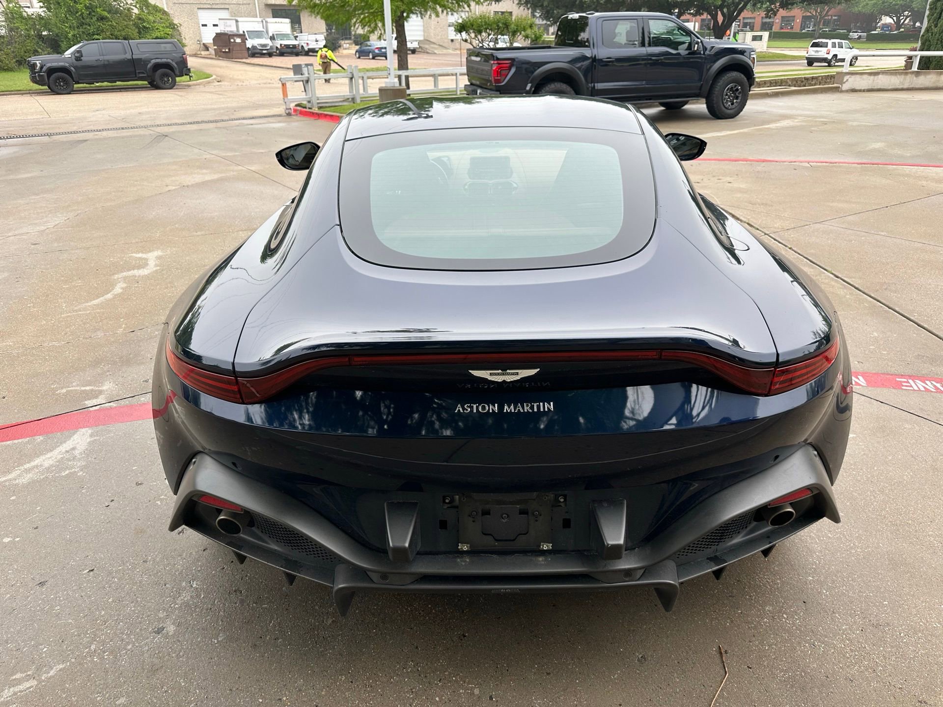 Used 2020 Aston Martin V8 Vantage Coupe RWD image 5