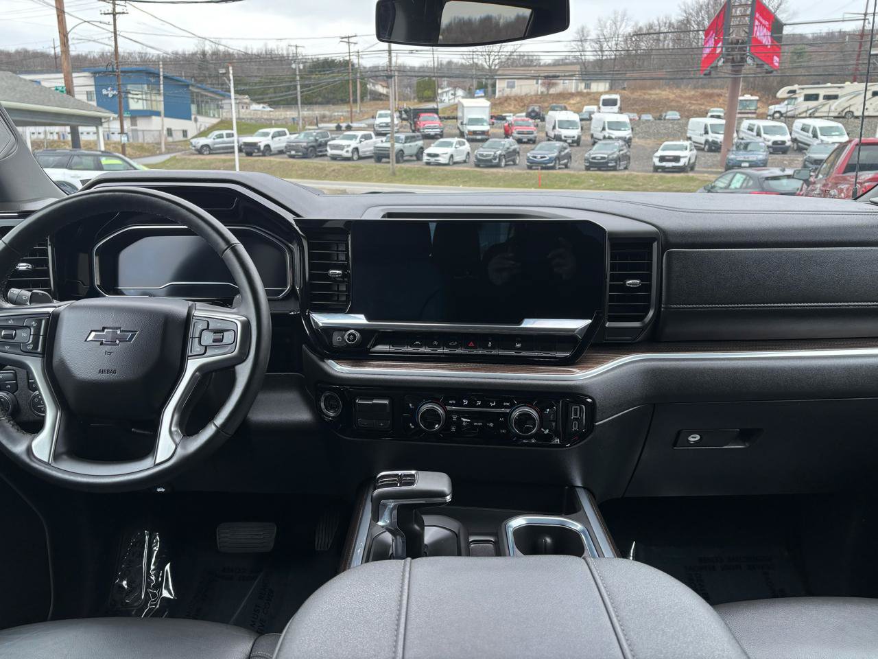 Used 2025 Chevrolet Silverado 1500 RST w/ Convenience Package II AWD/4WD image 30