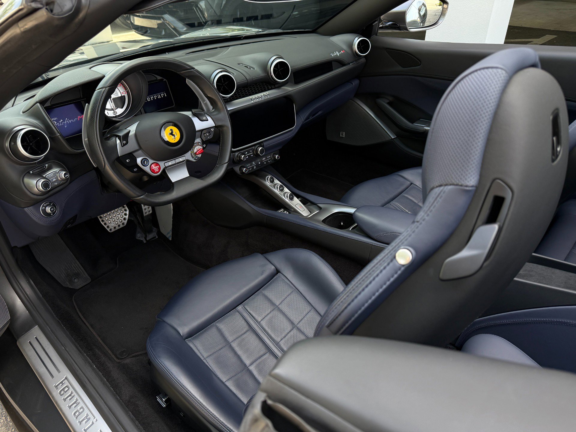 Used 2022 Ferrari Portofino M image 19