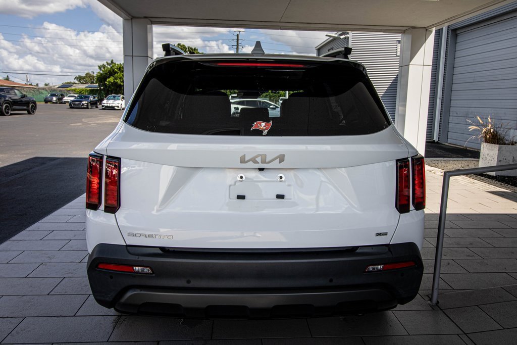 Used 2023 Kia Sorento S w/ Panoramic Sunroof Package image 14