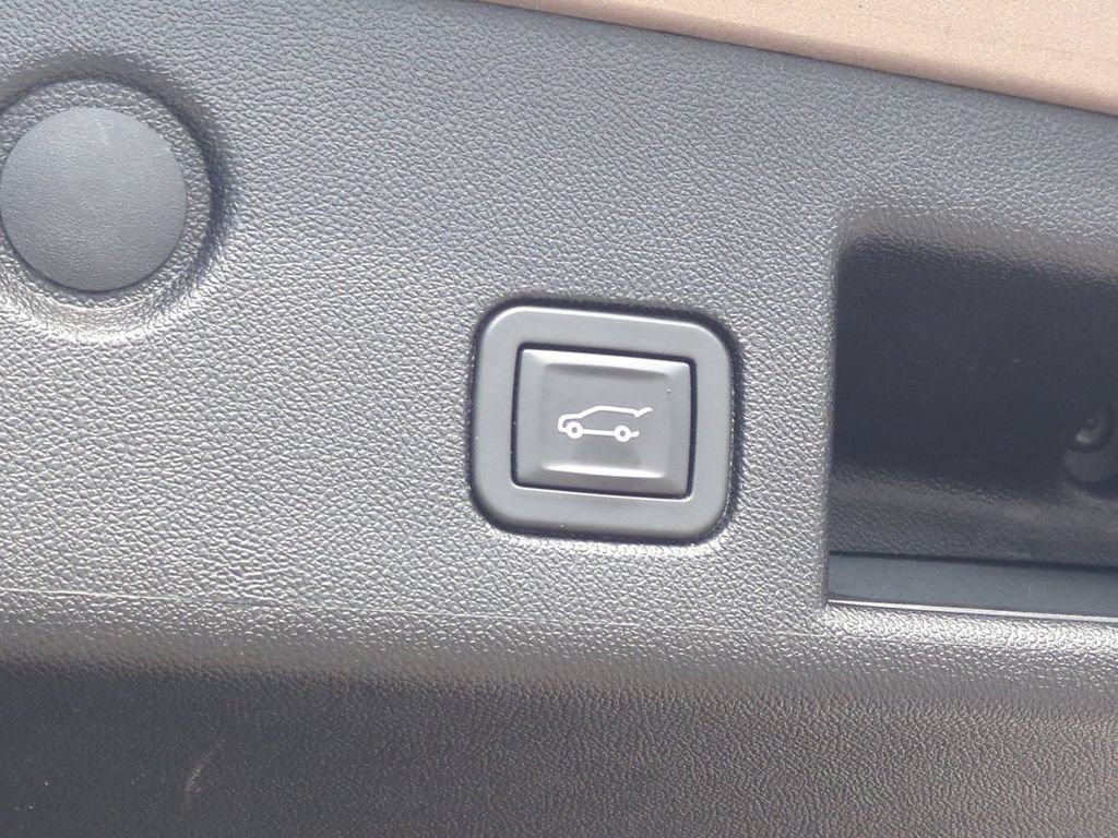 Certified 2019 Chevrolet Equinox Premier FWD image 14
