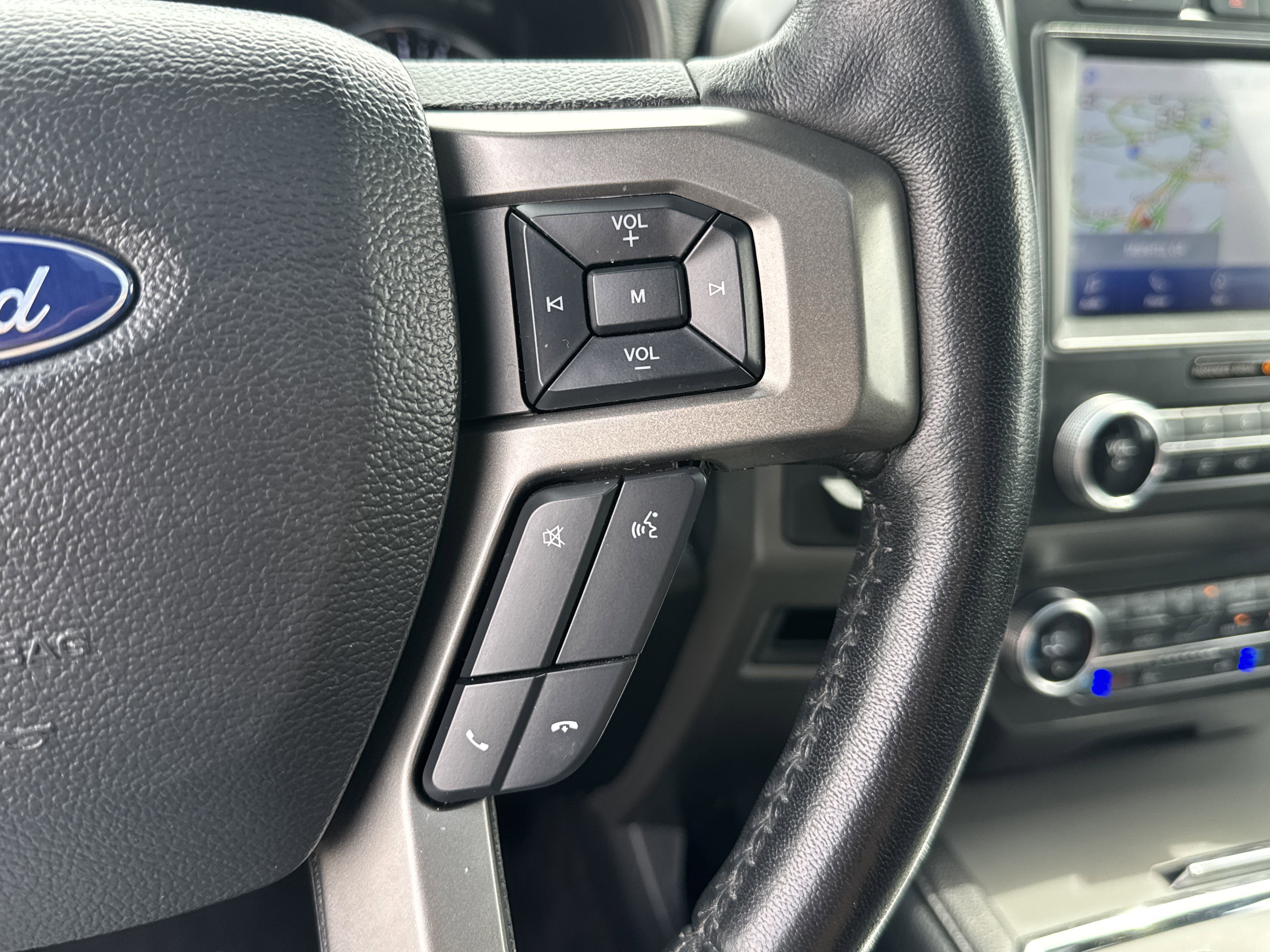 Used 2021 Ford Expedition XLT image 33